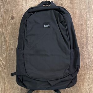 NWT Lululemon Black Commuter LiftOS Backpack!